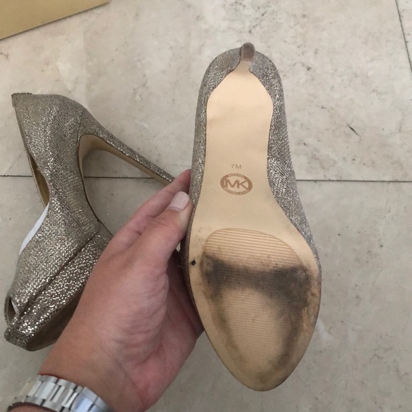 Shoes - Picture 5 of 5